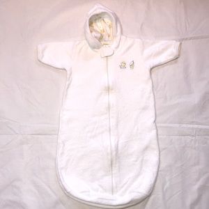 Kissy Kissy White Terry Cloth Sleep Sack Size 0/S